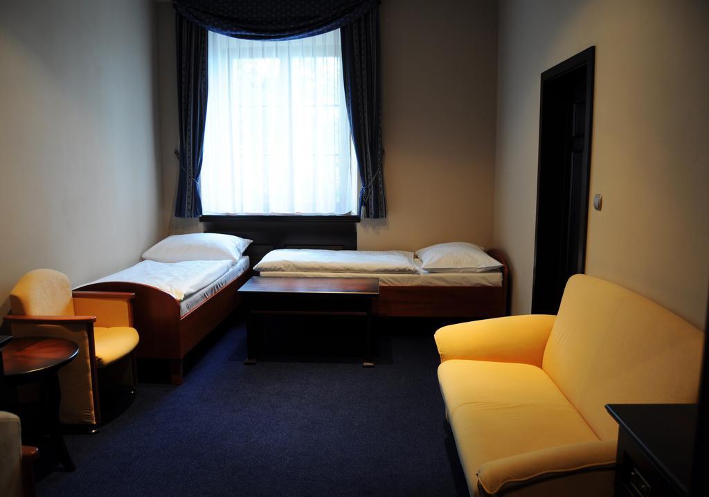 Fara Rancirov Hotel Jihlava Kamer foto