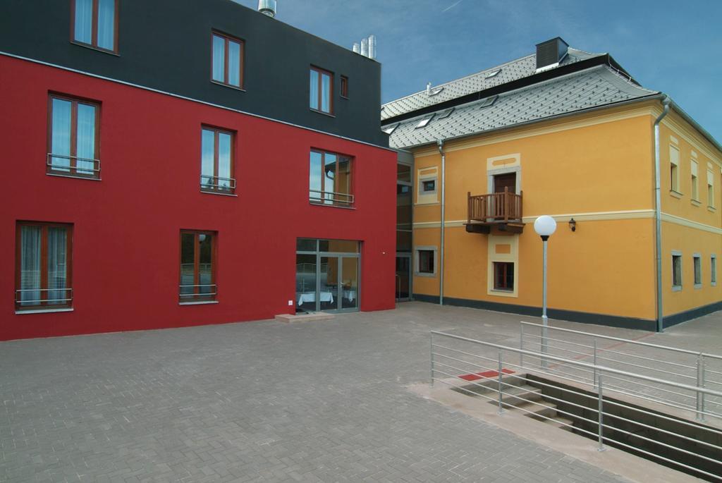 Fara Rancirov Hotel Jihlava Buitenkant foto