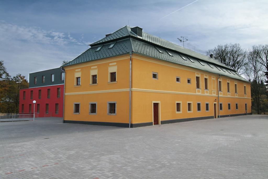 Fara Rancirov Hotel Jihlava Buitenkant foto