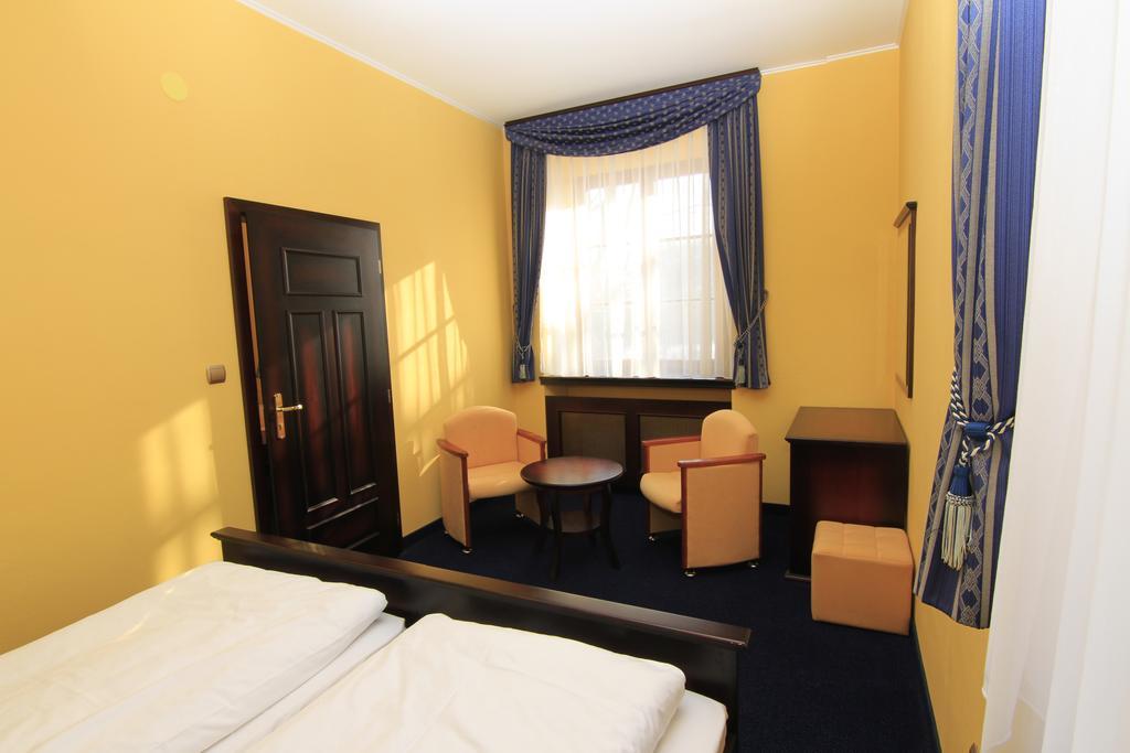 Fara Rancirov Hotel Jihlava Buitenkant foto