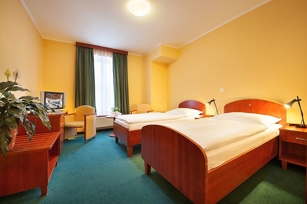 Fara Rancirov Hotel Jihlava Buitenkant foto